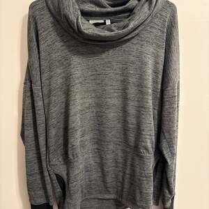 Athleta Cowl Neck Pullover Sweatshirt Gray Heather